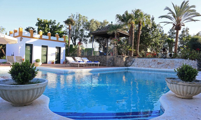 Arcos de la Frontera Villa | Preciosa Villa en el Campo Entre Jerez de la Frontera y la Sierra de Grazalema