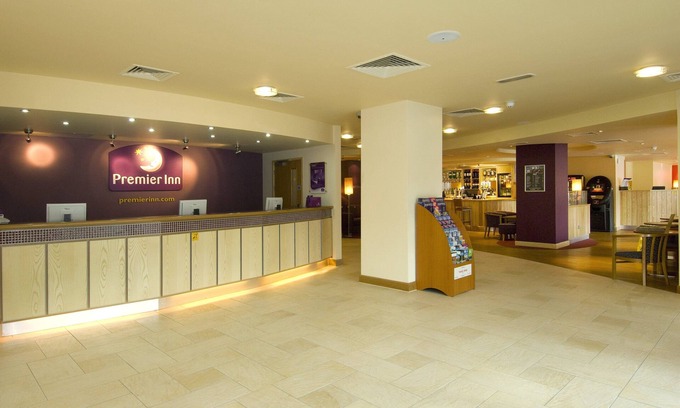 Leicester City Centre Hotel | Premier Inn Leicester City Centre - Train Station