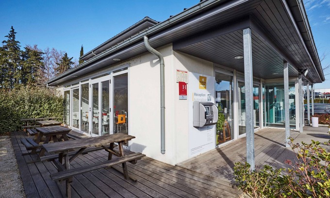 Montfavet Hotel | Premiere Classe Avignon Sud - Parc des Expositions