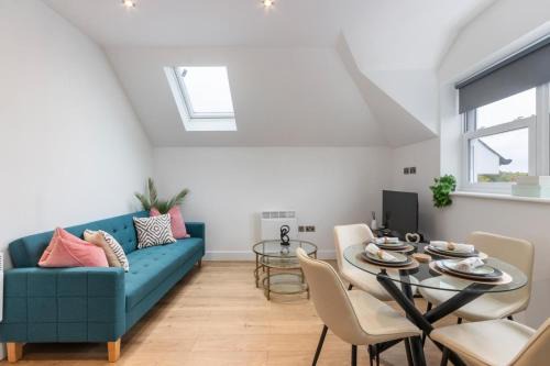 Leatherhead Apartment | Premium 2-Bedroom Apartment, Leatherhead, Sleeps 4