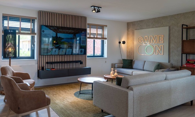 Thorn Villa | Premium Game 8p - Four Bedroom Villa, Sleeps 8