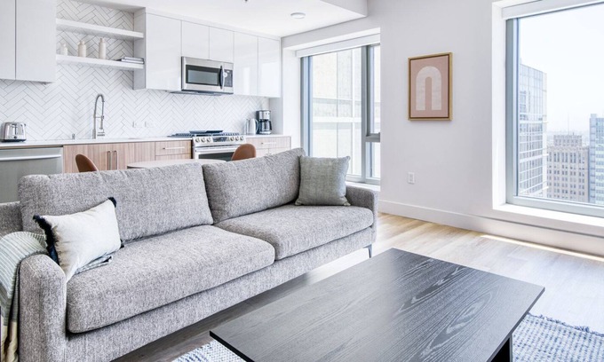 Downtown Oakland Apartment | Premium Oakland 1BR w/ AC, W/D, Sky Deck, next to BART, by Blueground