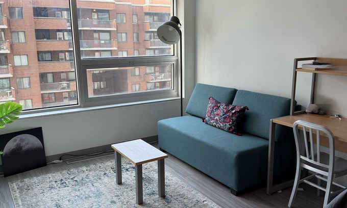 Milton Park Apartment | Premium Studio Sublet – Downtown Montreal (Campus1 MTL) | May – August 2025