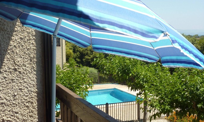 Giens Apartment | PRESQU'ILE DE GIENS STUDIO SEA VIEW NEAR VILLAGE AND BEACHES