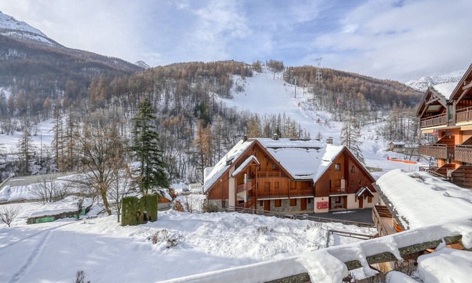 Saint-Chaffrey Apartment | Prestigious Apartment Pied de piste Luc Alphand 80 M2 Serre Chevalier