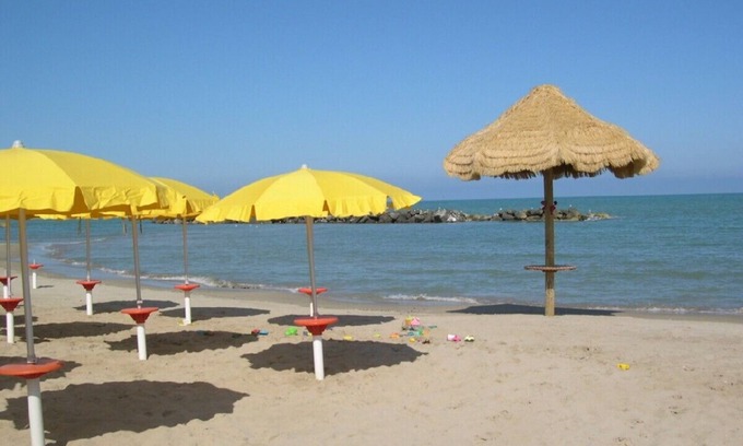 Elice House | Pretty villa's view has the wow factor midway between beach and mountains
