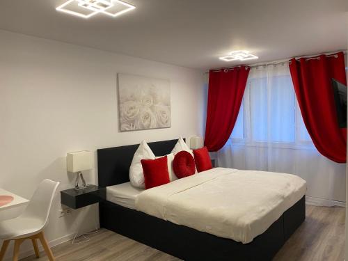 Karlsruhe City Centre Apartment | Prime Host Sophie Apartments