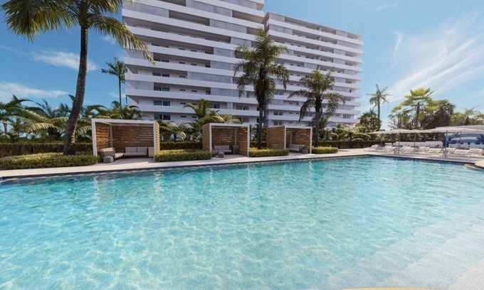 Singer Island Hotel | Prime Ocean View Location! Luxurious Stay, Private Balcony Included - 3 Units