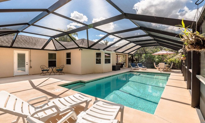 Sebastian Highlands House | πΉπ Pristine Paradise! Heated Private Pool, Boat Parking, Near Beaches!