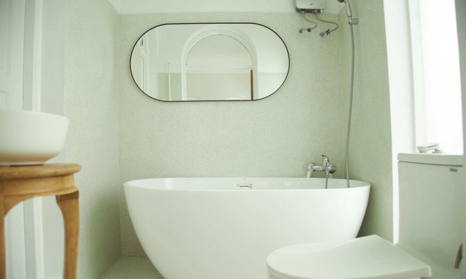 Phasi Charoen Villa | Private 3 Bedroom Pool Villa Riverside in Bangkok - 1 min from MRT Bang Phai