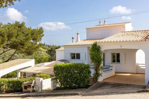 Figueira House | Private 3 bedroom villa in Salema amazing views