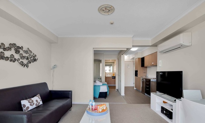 Mackay Apartment | Private and Modern One Bedroom Apartment