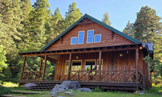Marysvale Cabin | Private Cabin on Beautiful River! Enjoy the popular Paiute ATV Trail.