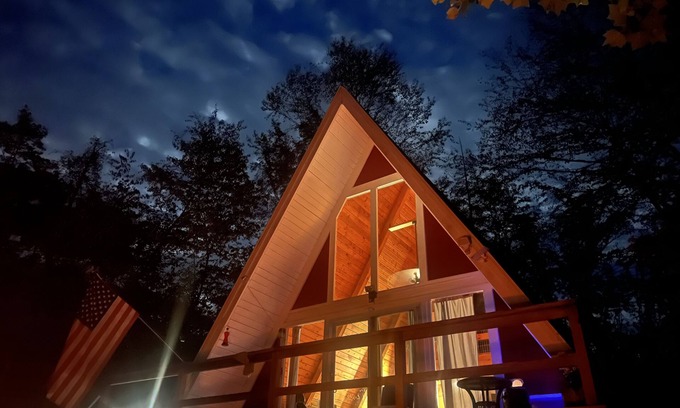 Centre Hall Cabin | Private & Charming A-Frame Cabin Near Penn State & Outdoor Adventures