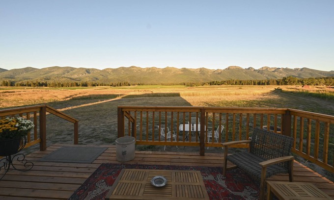Polson House | Private country guest cottage w/ views of the Missions -Only 5 minutes from town