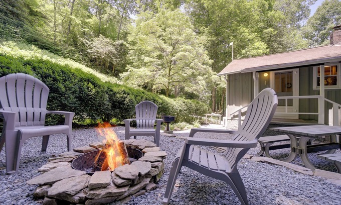 Bryson City Cottage | Private Fire Pit & Creek: Bryson City Retreat!