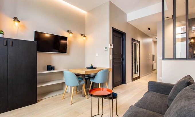 Mecca House | Private free shuttle service Samir apartments