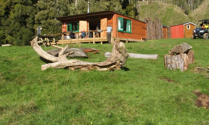 Matiere Cabin | Private log cabin in valley.