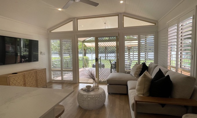 Wisemans Ferry Cabin | Private modern waterfront cabin - Hawkesbury River