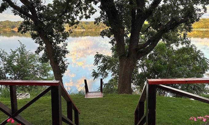 Spirit Lake House | Private Okoboji Lakefront House with beautiful views - Newly remodeled
