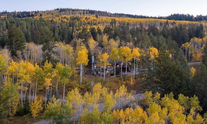 Cordillera House | Private Parking w/ski Locker Beaver Creek Great Views, Family & Pet Friendly