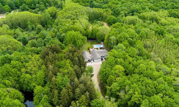 Fennville House | Private Pool/6 Bedrooms/Game Room/Fire Pit/Two Kitchens/Apartment/Secluded