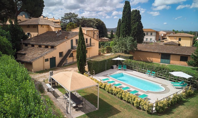 Calci Villa | PRIVATE POOL AGRITURISMO FATTORIA LA PIEVE -VILLA FRANTOIO 8 km from Pisa