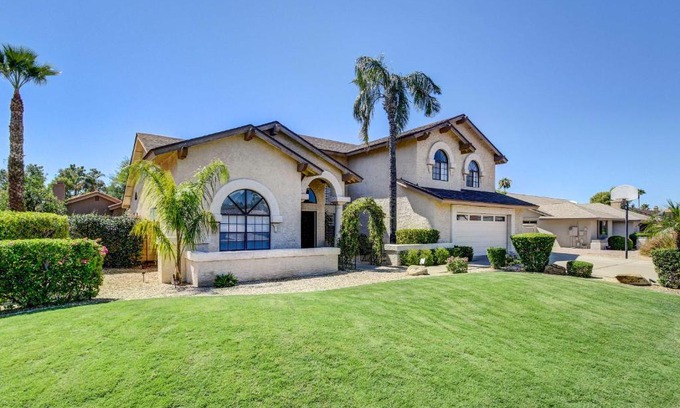 Paradise Valley Mirada House | Private Pool, Grill Upscale Scottsdale Retreat!