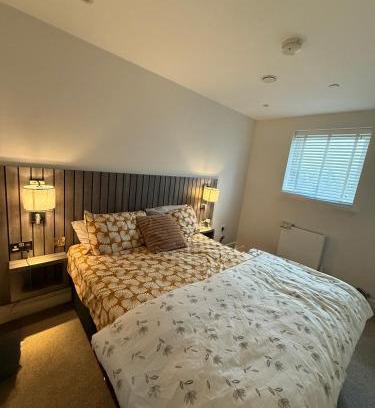South Hornchurch Apartment | Private Room in Shared 3-Bedroom Apartment