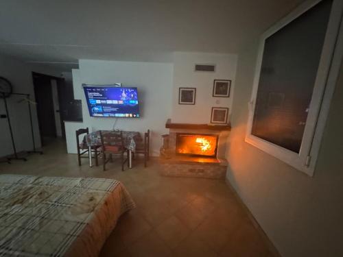 Montesiro House | Private room with independent entrance