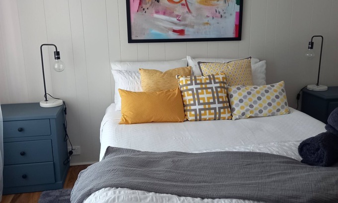 Gillieston Cottage | Private self-contained Cottage on working farm in Undera, Northern Victoria.