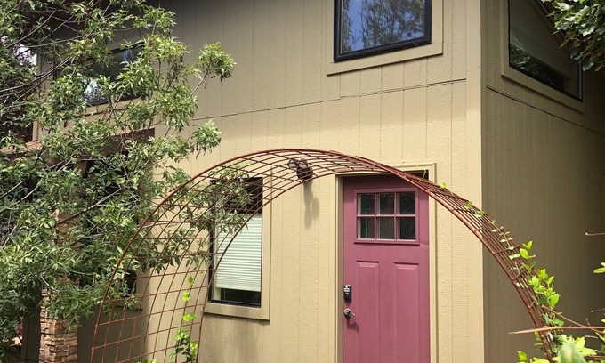 West Sedona Cottage | Private Stand Alone Studio Casita Near Oak Creek and Crescent Moon Ranch Park