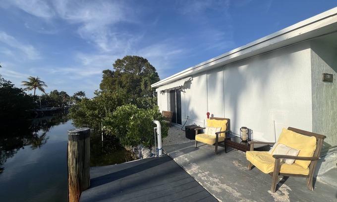 Marathon Apartment | Private studio with dock. Perfect getaway for fishing and grilling.