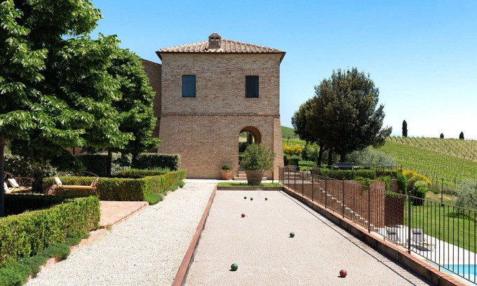 San Giovanni d'Asso Villa | Private Villa with WIFI, private pool, A/C, TV, patio, panoramic view, parking, close to Montalcino