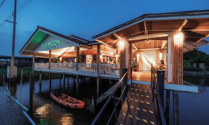 Pak Kret Villa | Private Villa