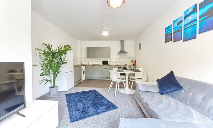 North Shields Apartment | Properties Unique | Low Lights