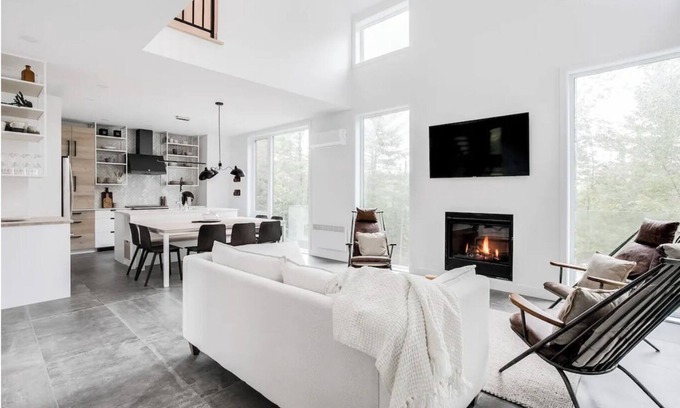 Morin Heights Ski Chalet | Propriété de luxe avec spa