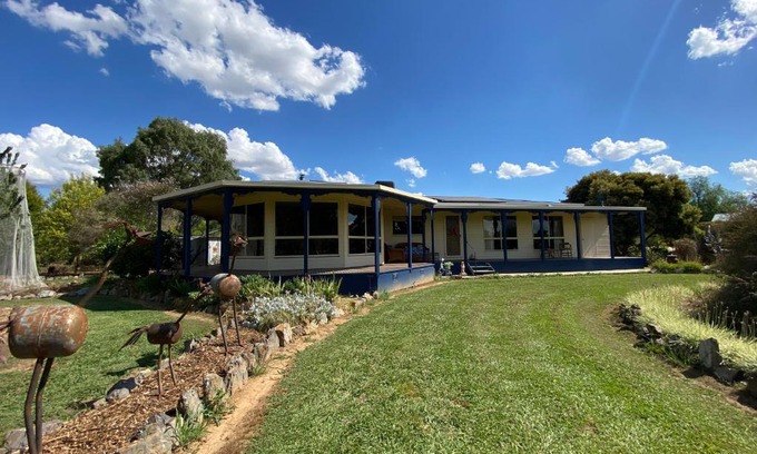 Rutherglen House | Pull Up Stumps