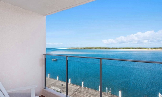 Caloundra Apartment | PUMICESTONE CHASE UNIT 8