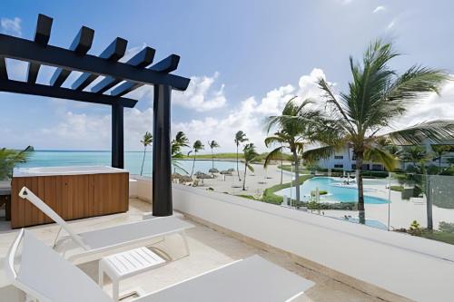 Cap Cana Marina Apartment | Punta Palmera Beach Front and pool views Cap Cana