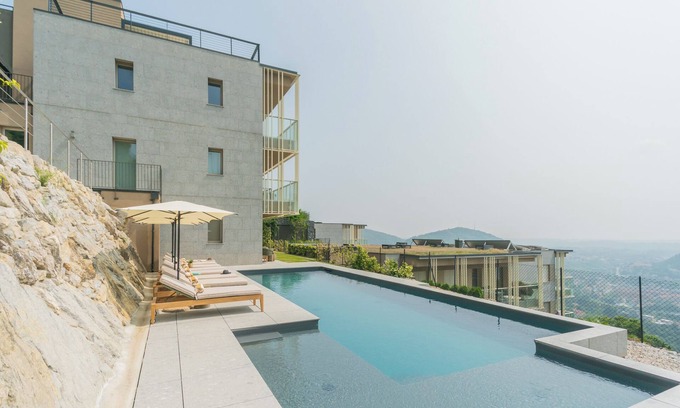 Como Villa | PureView Luxury - Ground Floor, Breakfast & Pool