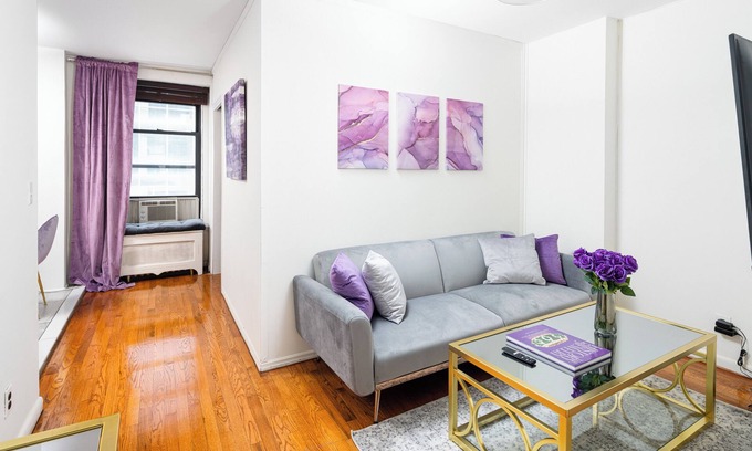 Flatiron District Apartment | Purple Paradise NoMad – 3BD Near Top NYC Attractions