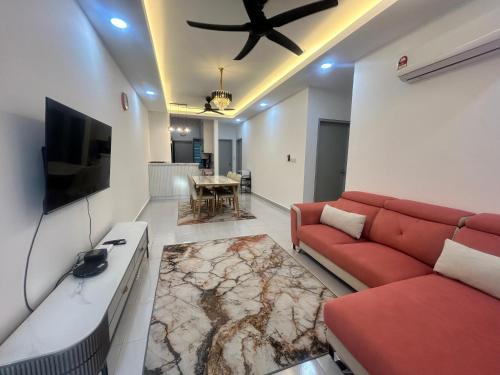 Dengkil House | Qaisara homestay near KLIA, Splashmania PICC putrajaya & cyberjaya