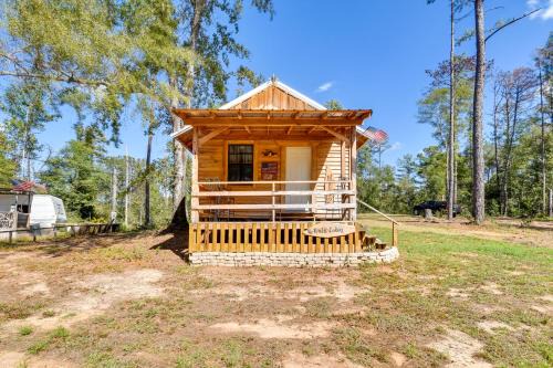Abbeville Apartment | Quaint Abbeville Cabin Studio with Gas Grill!