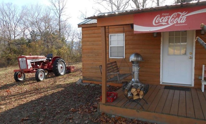 Sparta House | Quaint efficiency Coke Cabin located near Cane Crk