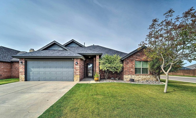 Lubbock Cottage | Quaint Lubbock Home ~ 6 Mi to TTU + Downtown!