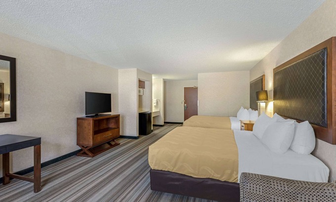 Englewood Hotel | Quality Inn Denver Tech Center