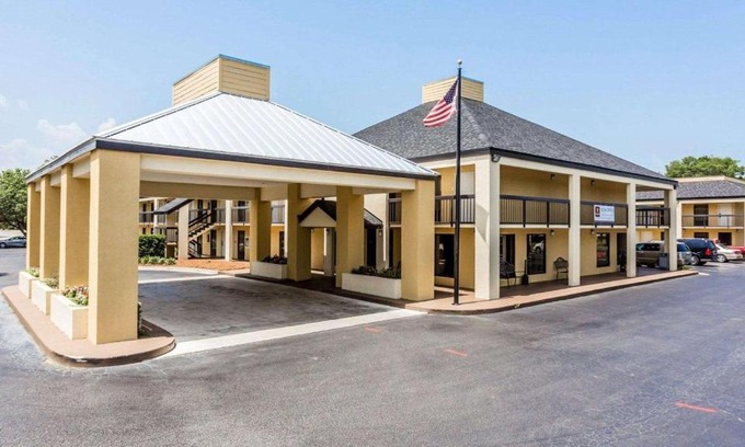 Charleston Hotel | Quality Inn Mt Pleasant - Charleston