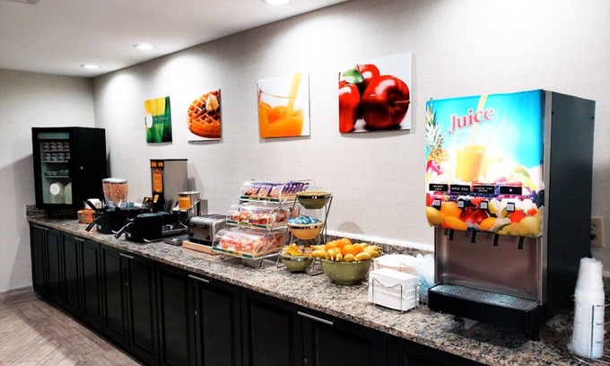 Clemmons Hotel | Quality Inn & Suites Clemmons I-40