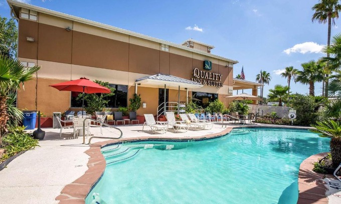 El Lago Hotel | Quality Inn & Suites Seabrook- NASA- Kemah
